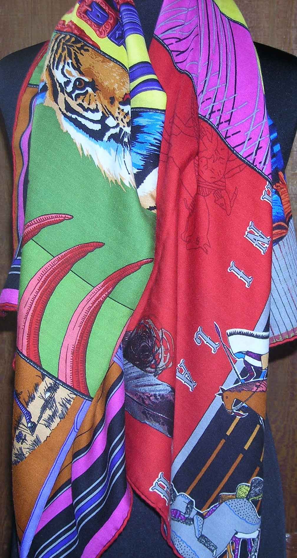 Carre en Carres 140cm Hermes Cashmere Shawl
