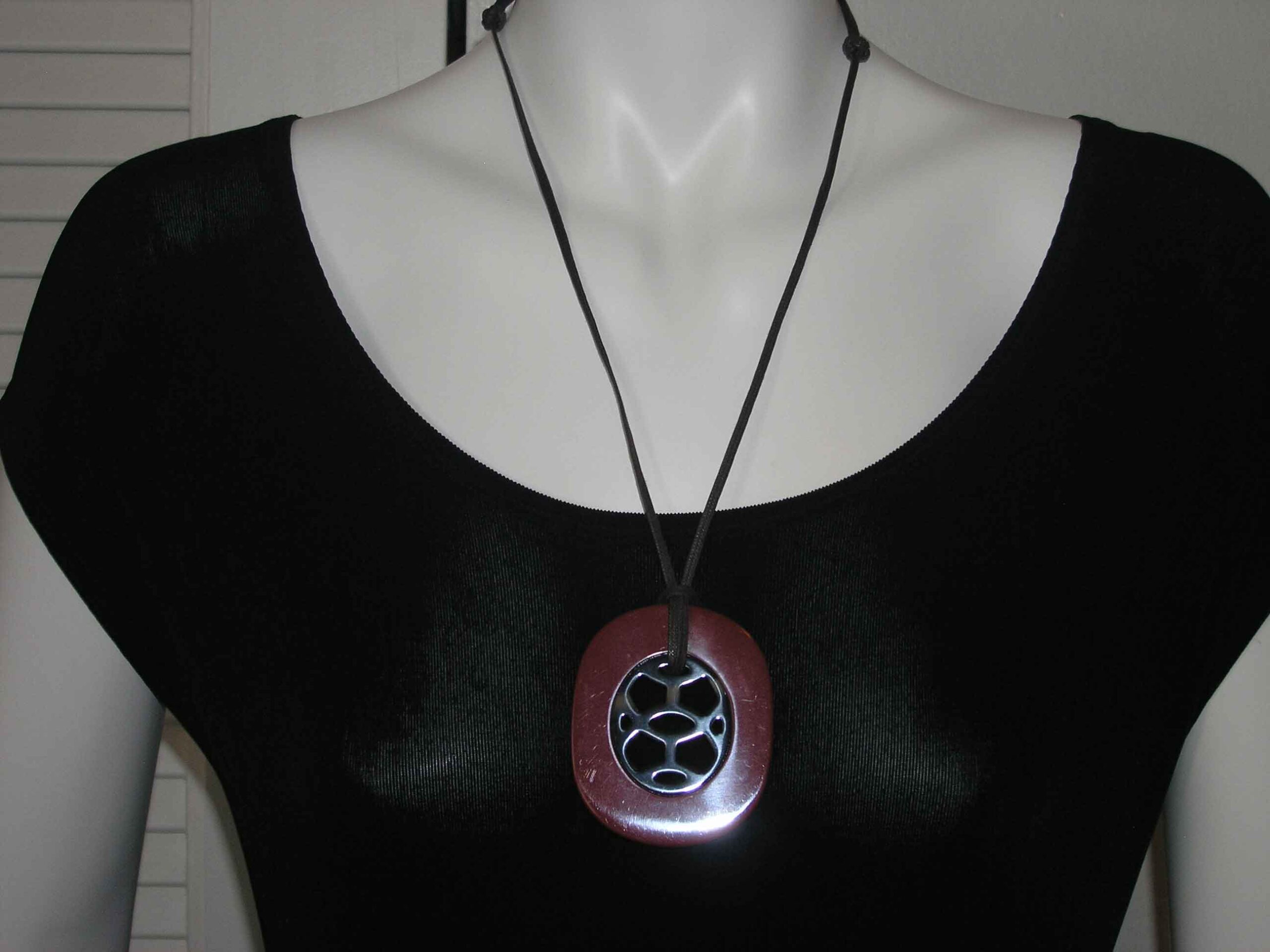 Lift Hermes Pendant Burgundy