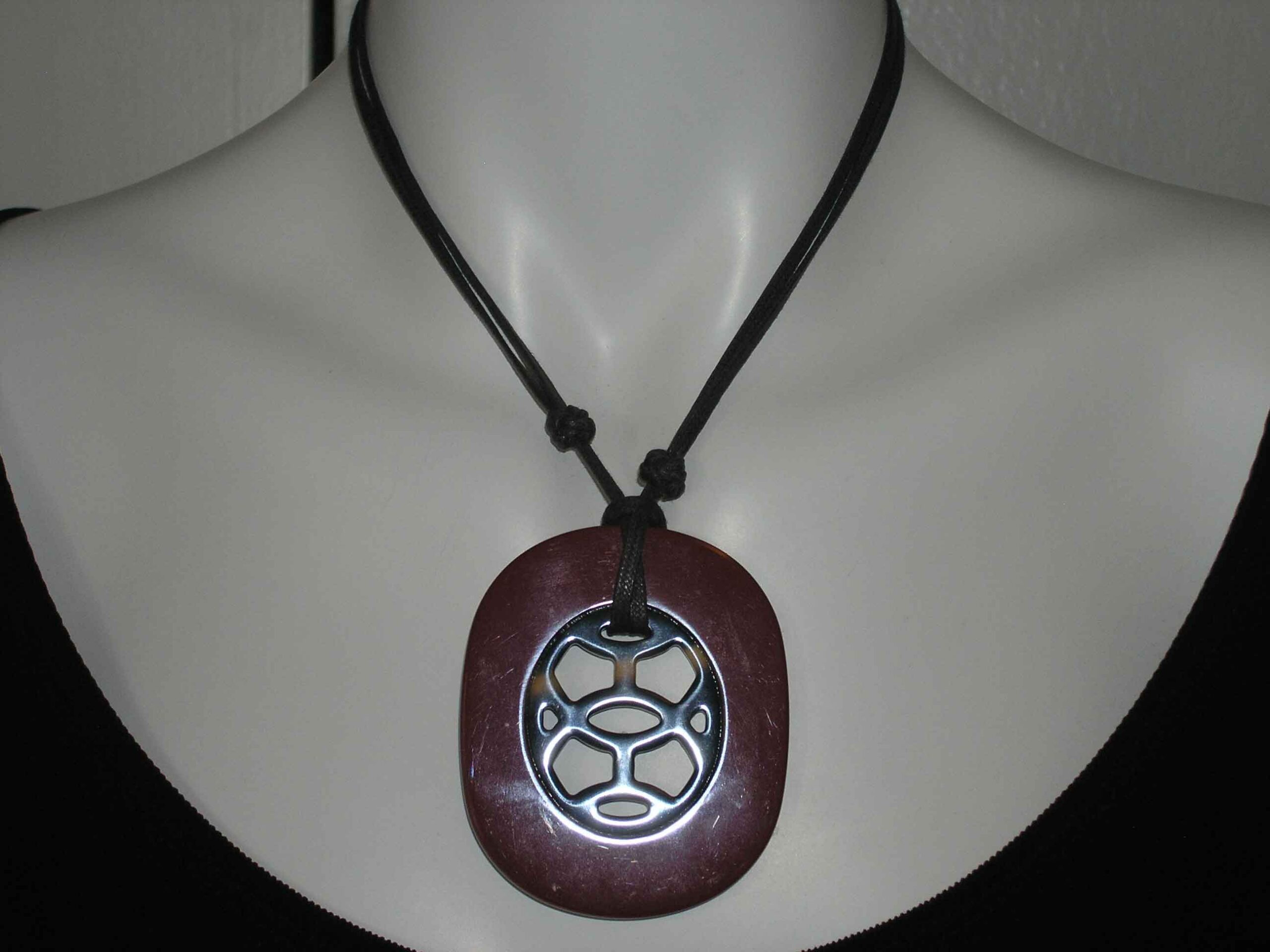 Lift Hermes Pendant Burgundy