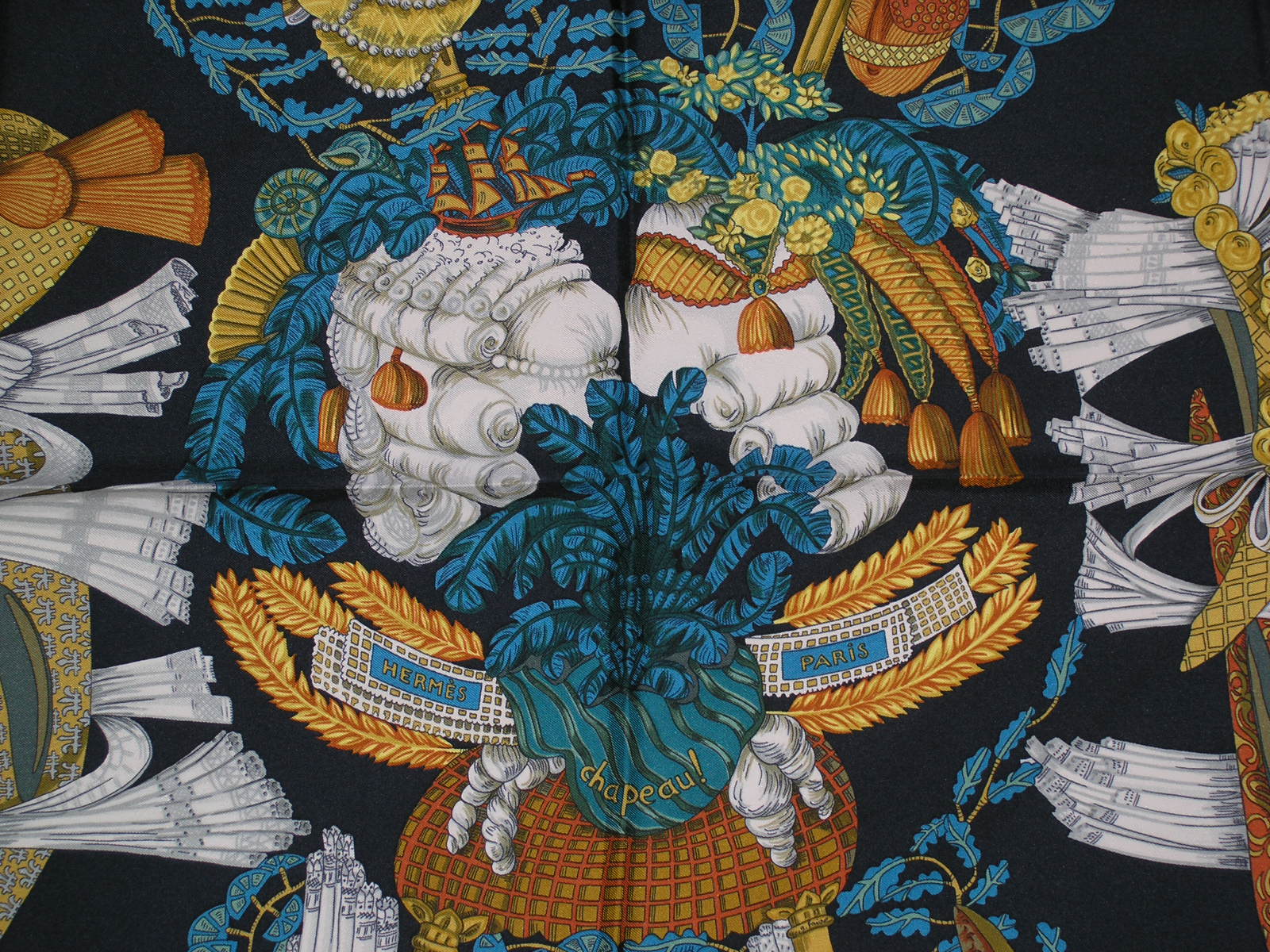 Chapeau Hermes Scarf