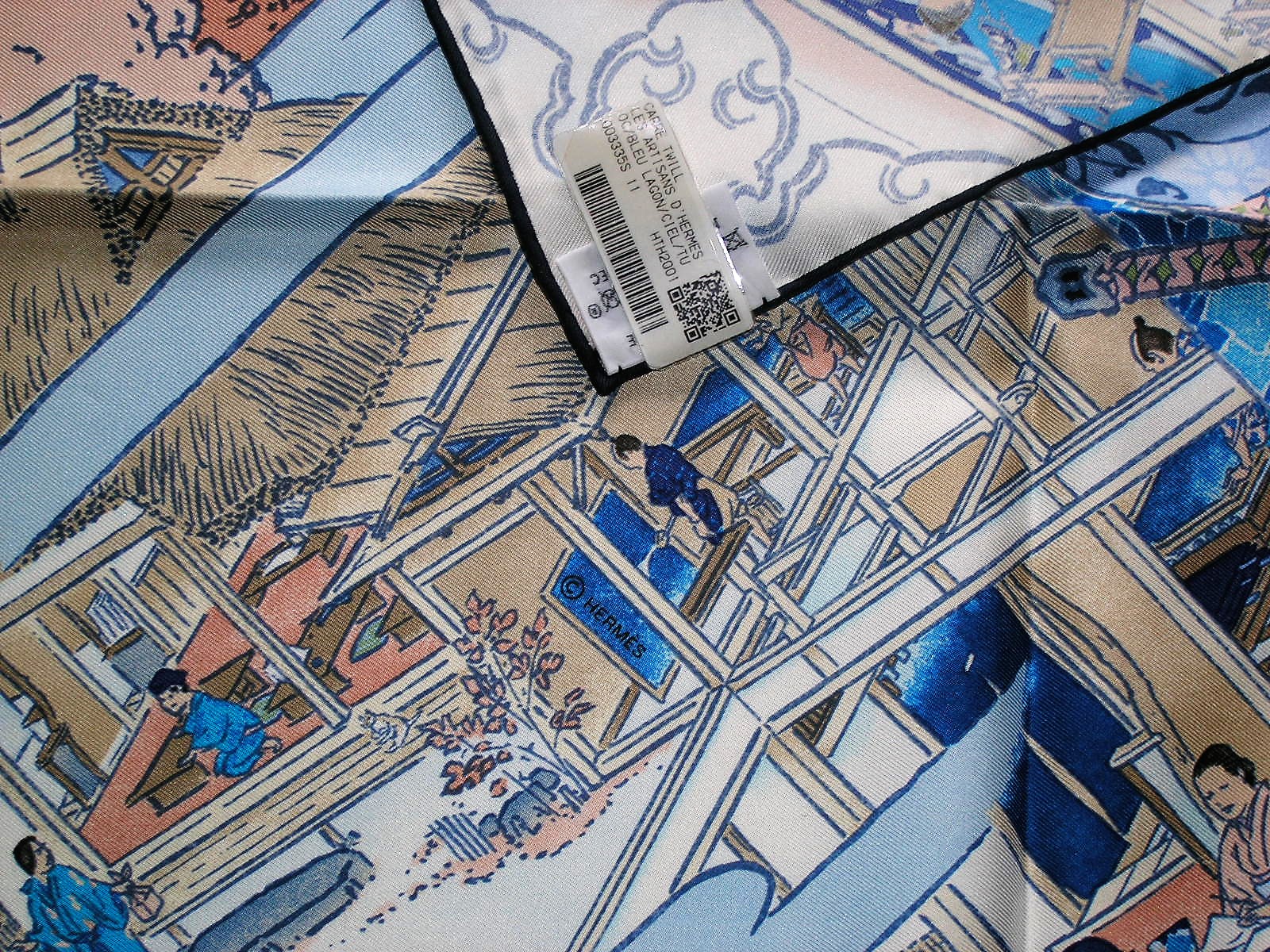 Les Artisans d'Hermes 2020 Akira Yamaguchi Hermes Scarf cw11