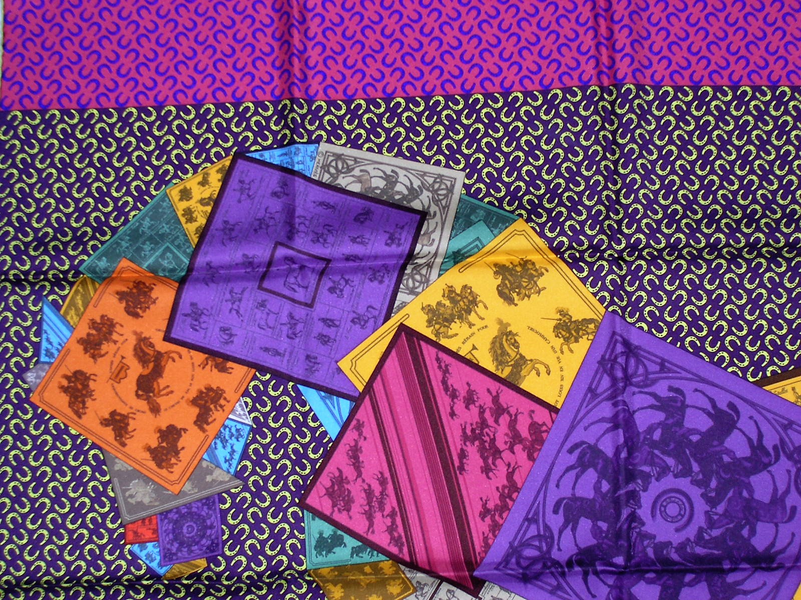 A Cheval Sur Mon Carre Hermes Scarf