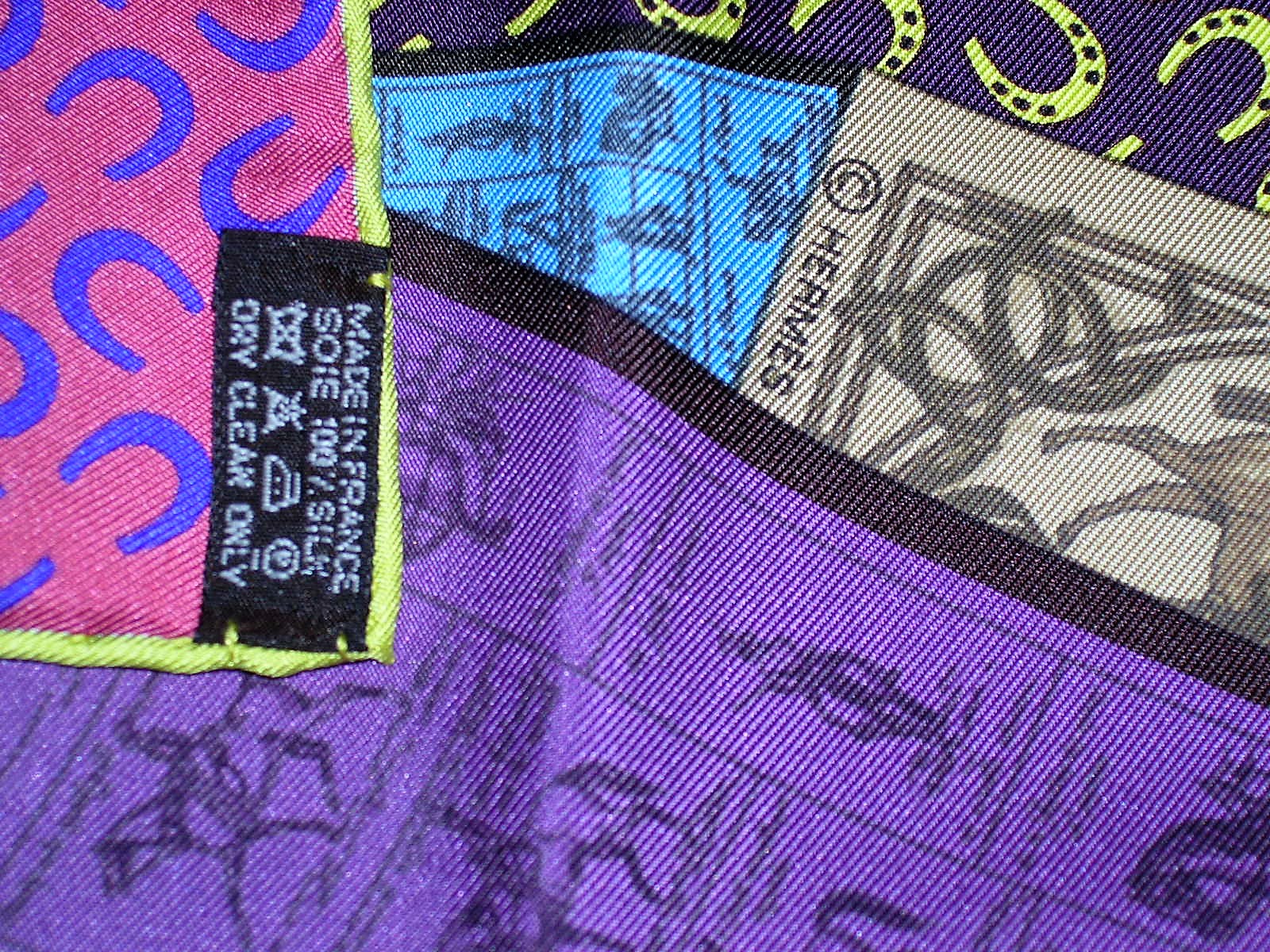 A Cheval Sur Mon Carre Hermes Scarf