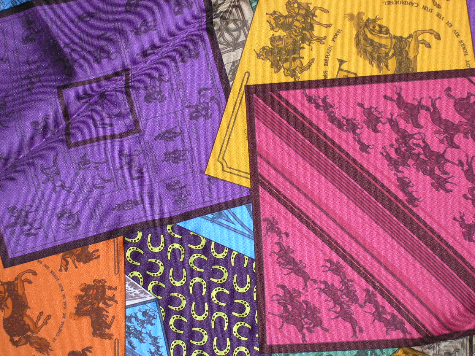 A Cheval Sur Mon Carre Hermes Scarf