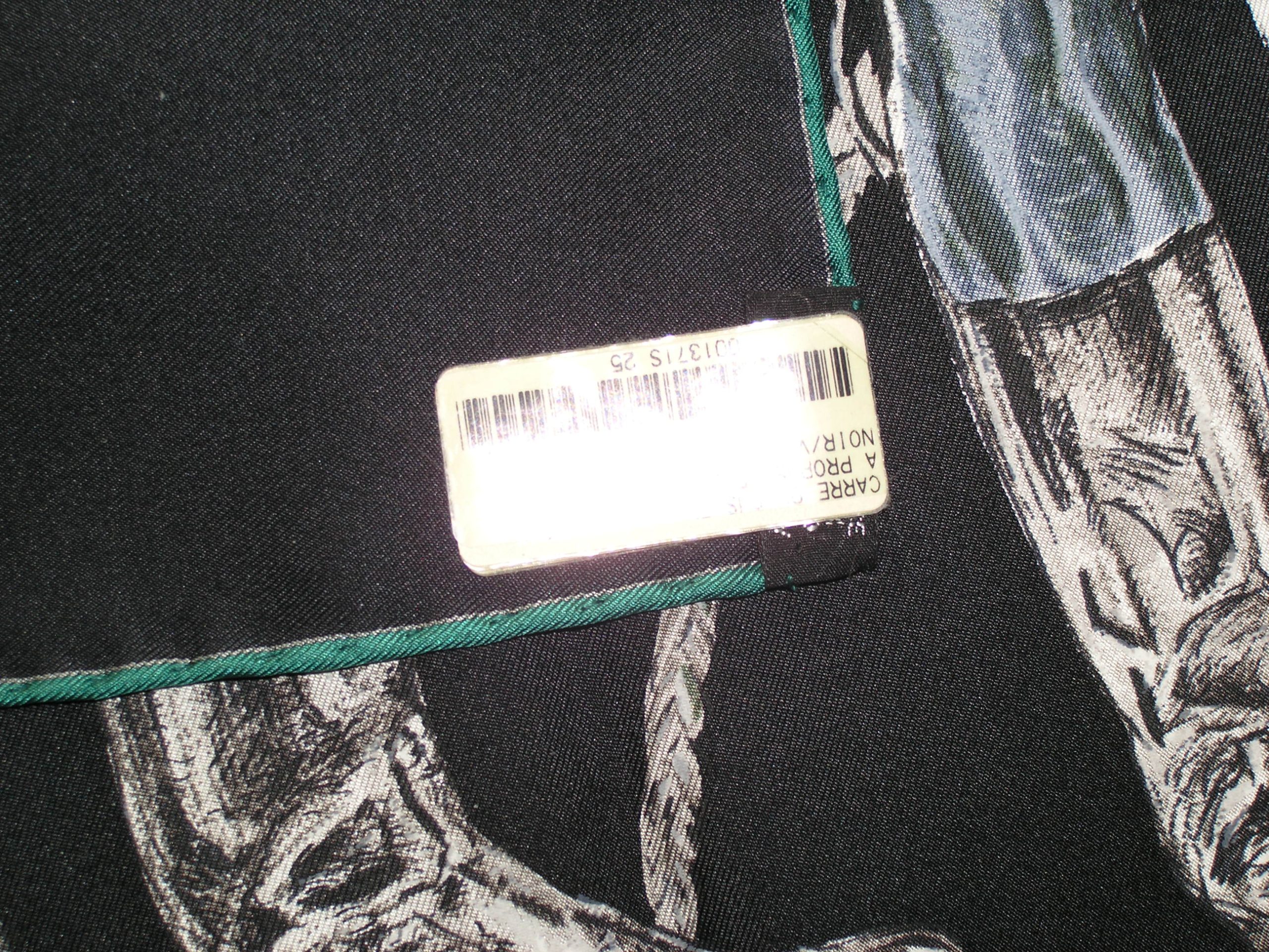 A Propos de Bottes Hermes Scarf