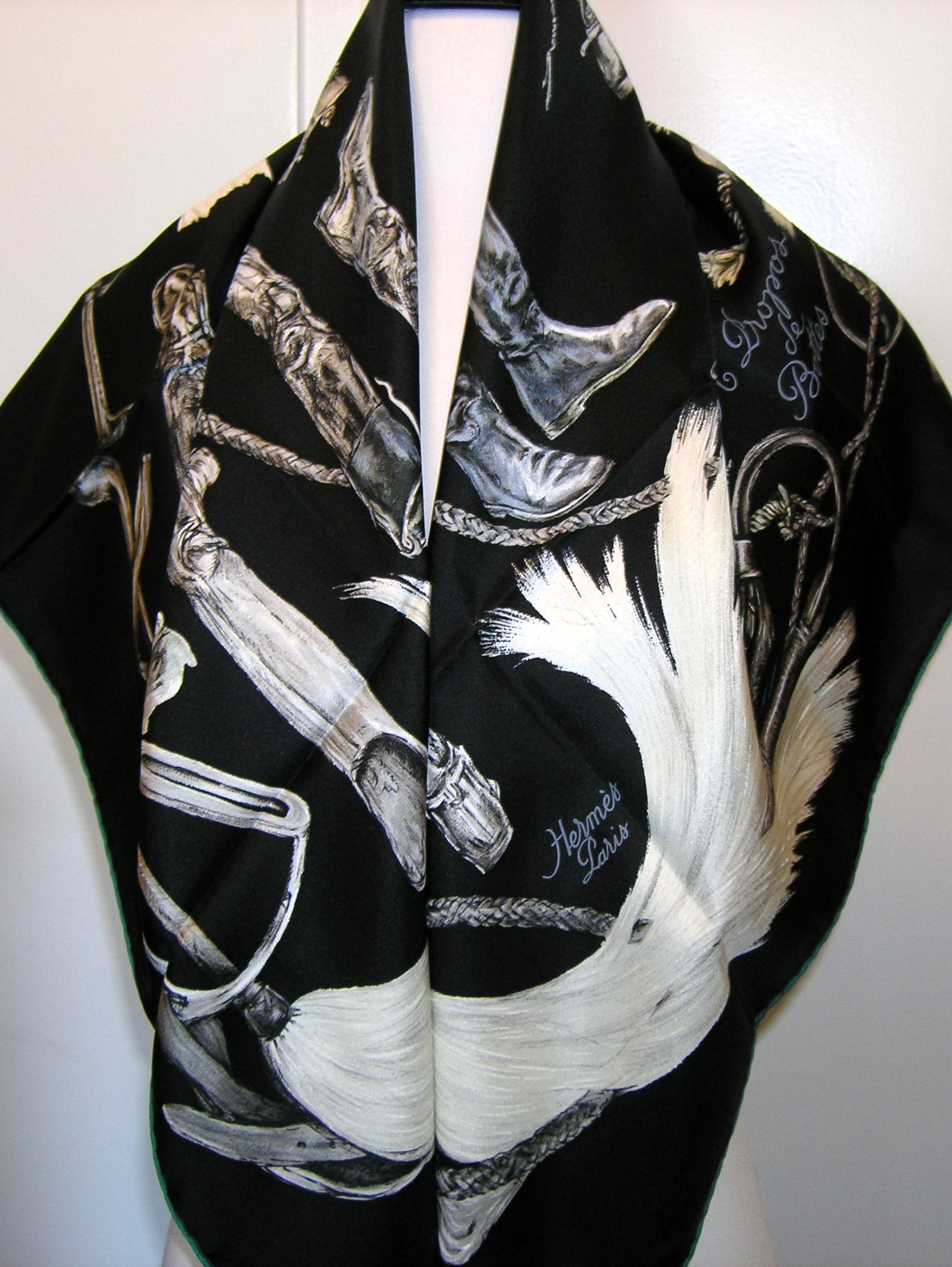 A Propos de Bottes Hermes Scarf
