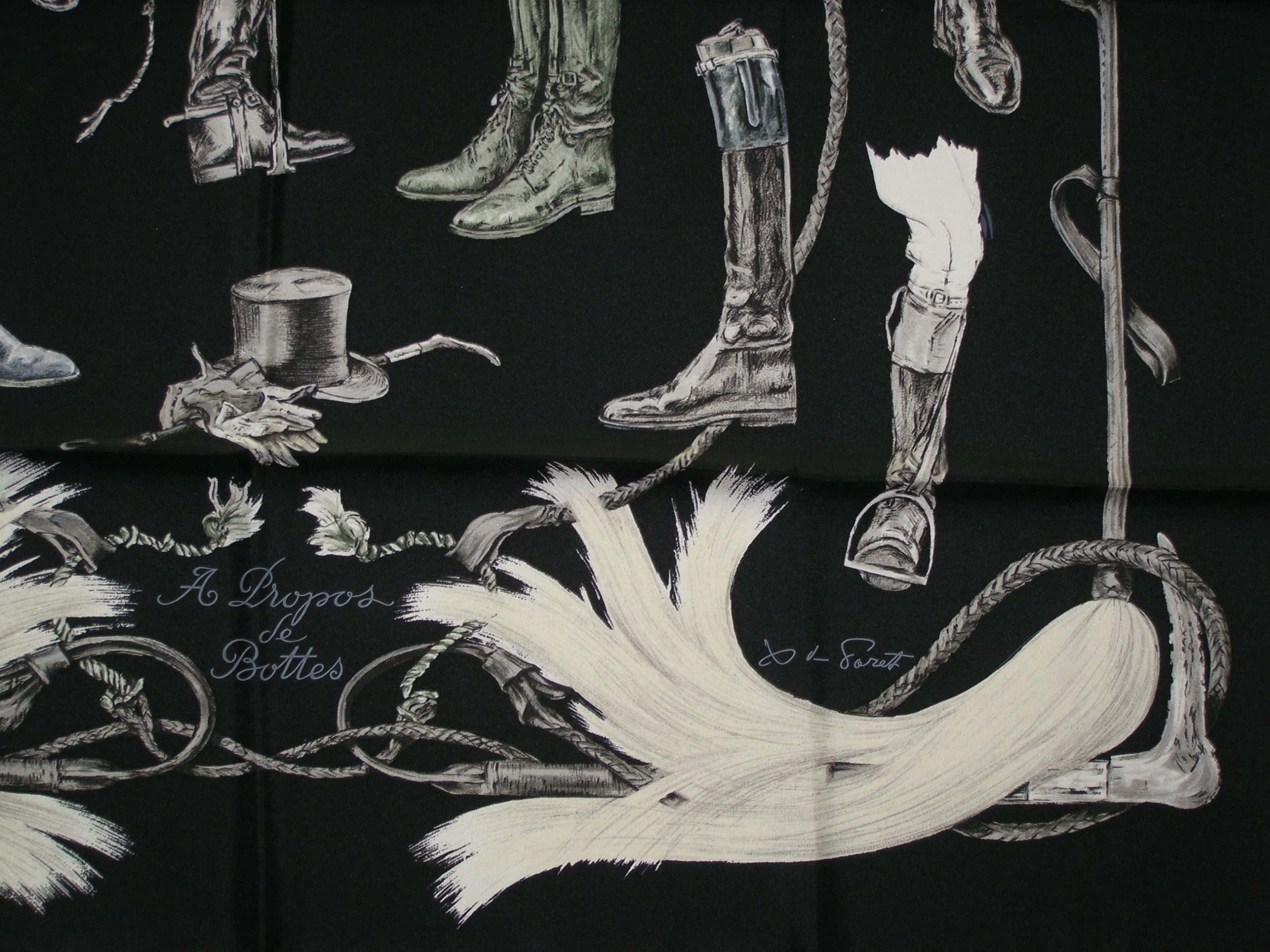 A Propos de Bottes Hermes Scarf
