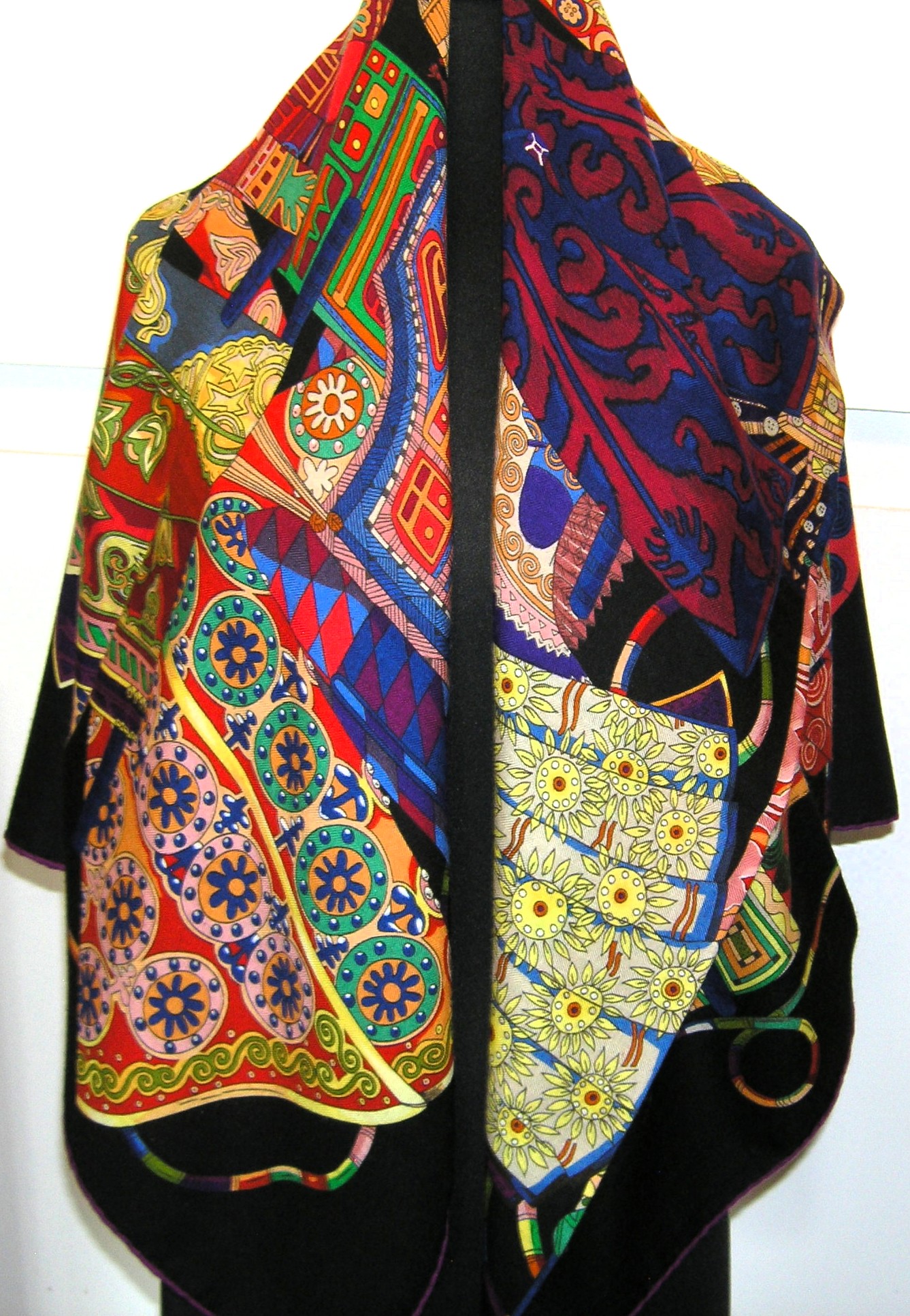 Voyage en Etoffes 140cm Cashmere Shawl