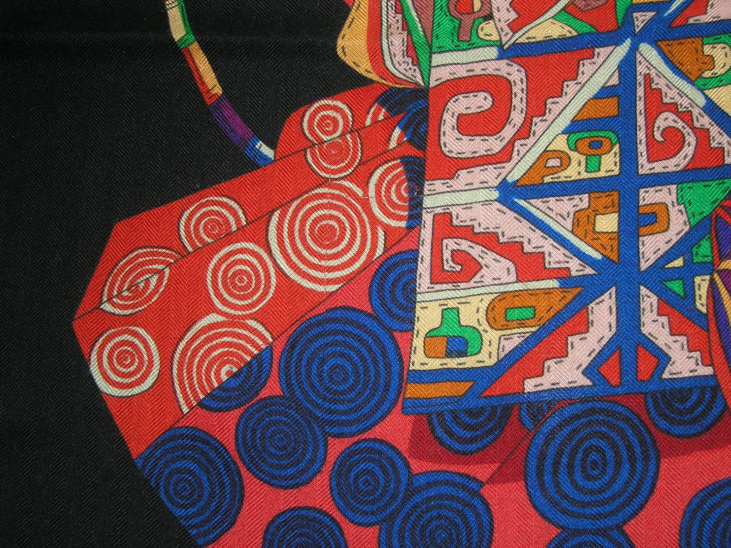Voyage en Etoffes 140cm Cashmere Shawl